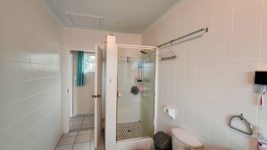 4 Bedroom Property for Sale in Riverside Western Cape